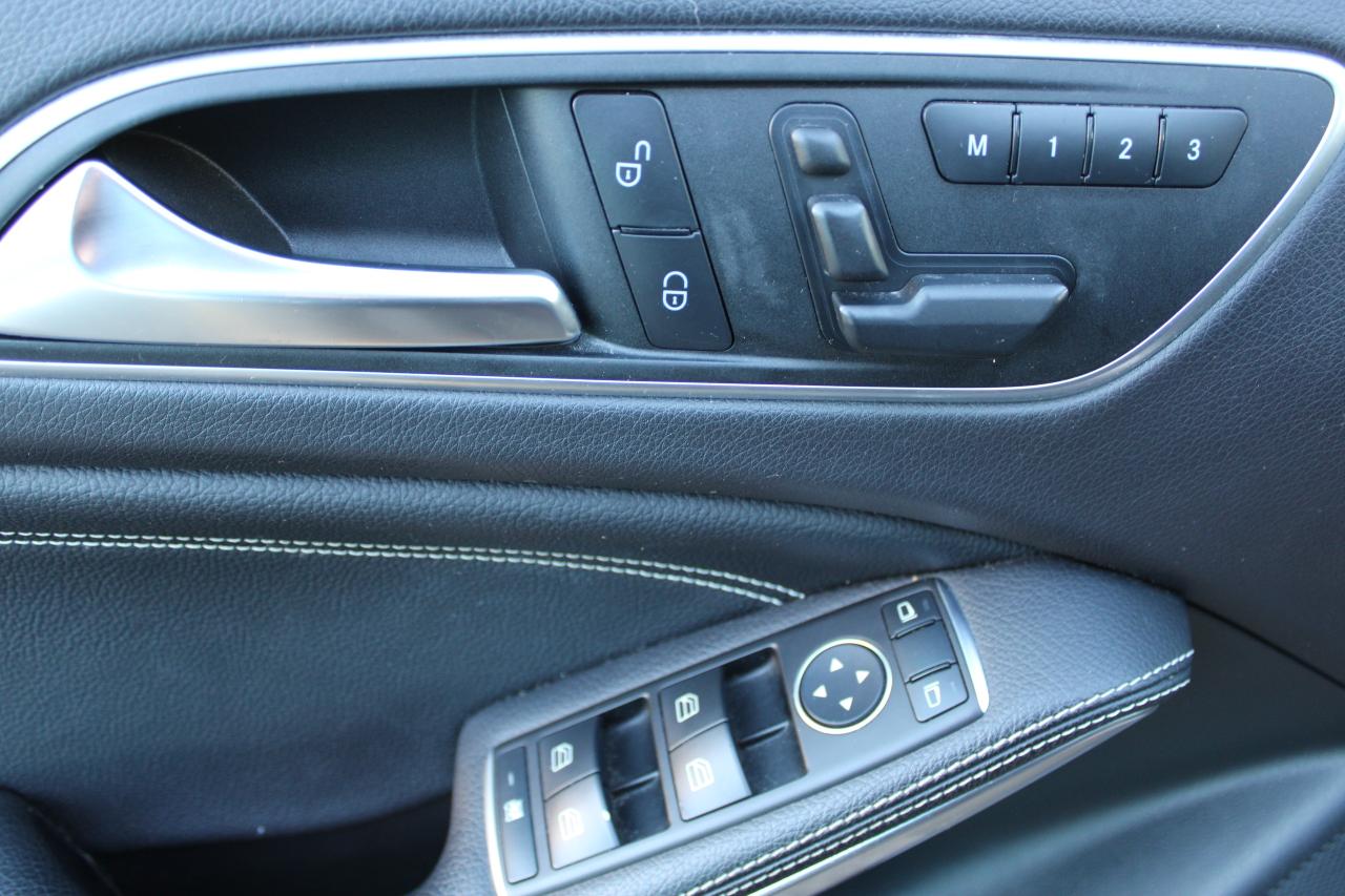 2016 Mercedes-Benz GLA GLA 250 Photo