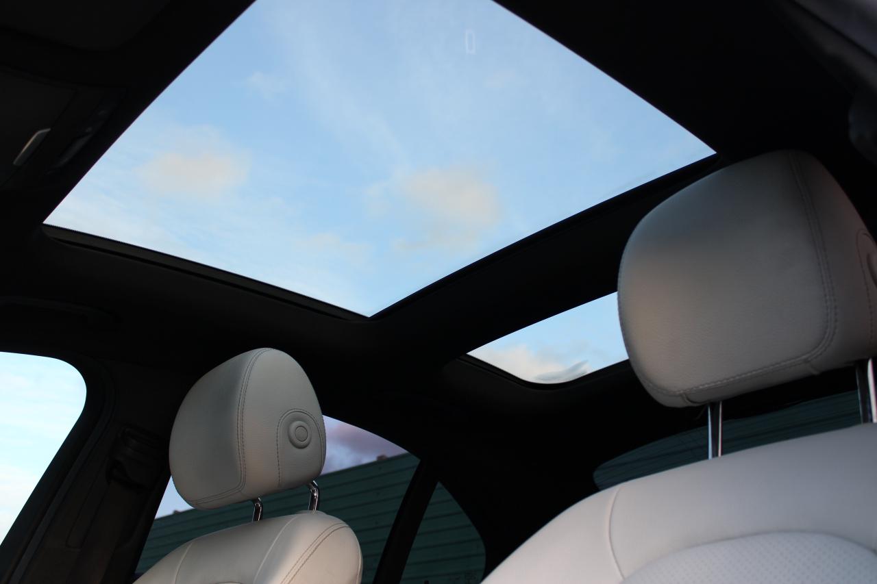 2016 Mercedes-Benz C-Class C 300 Photo