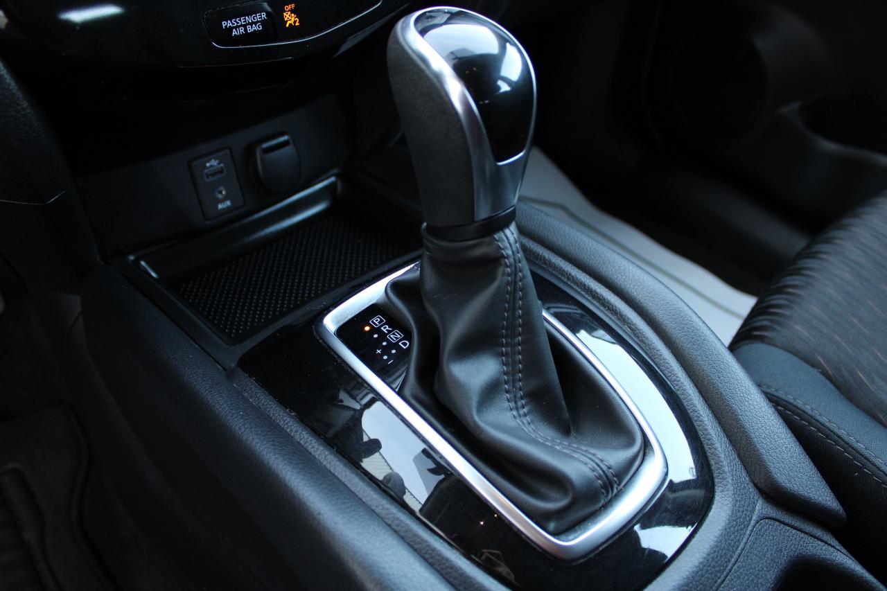 2017 Nissan Rogue S AWD Photo