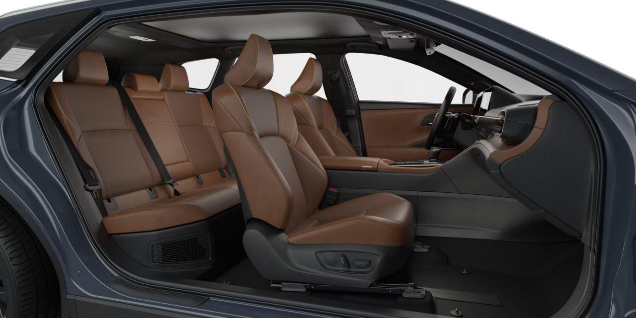 2026 Toyota Crown Signia LIMITED ADV. TECH. PKG Photo