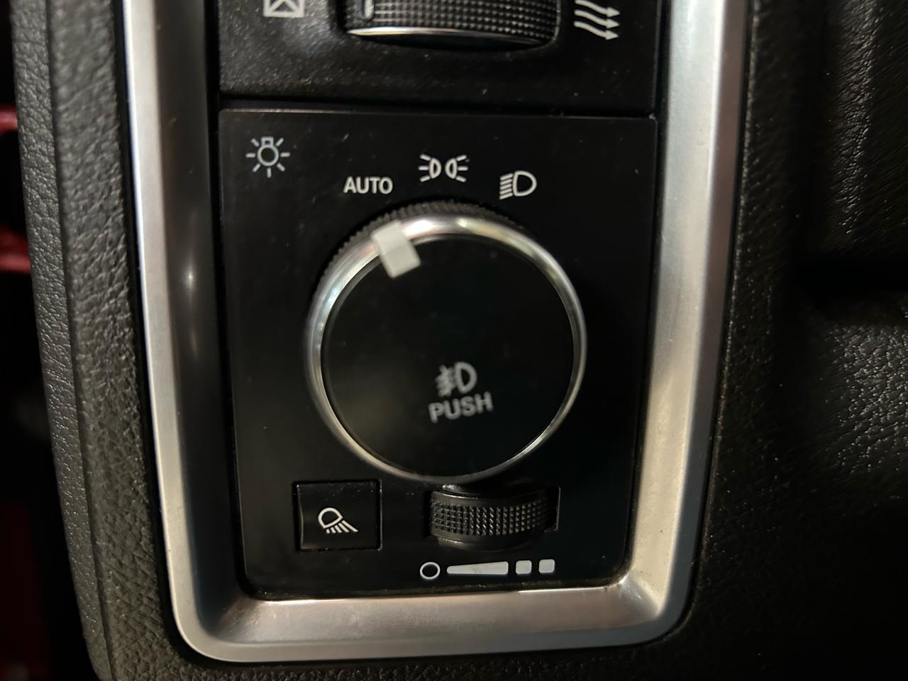 2022 RAM 1500 Classic WARLOCK Photo