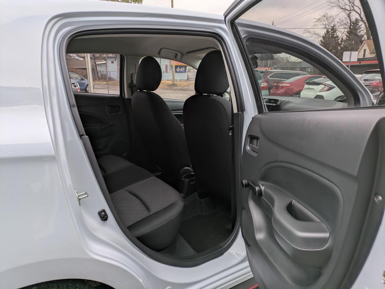 2022 Mitsubishi Mirage ES Photo