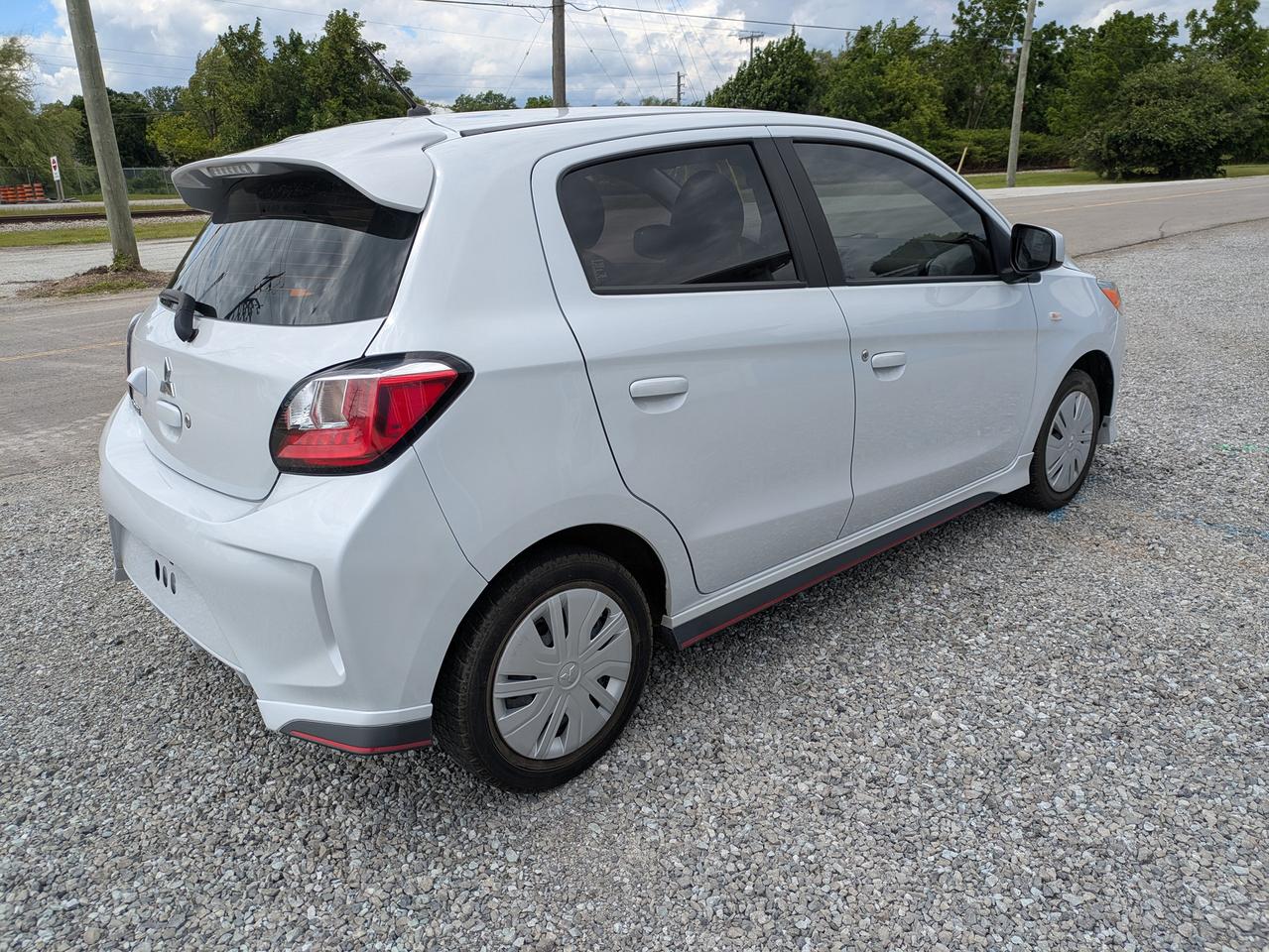 2022 Mitsubishi Mirage ES Photo4