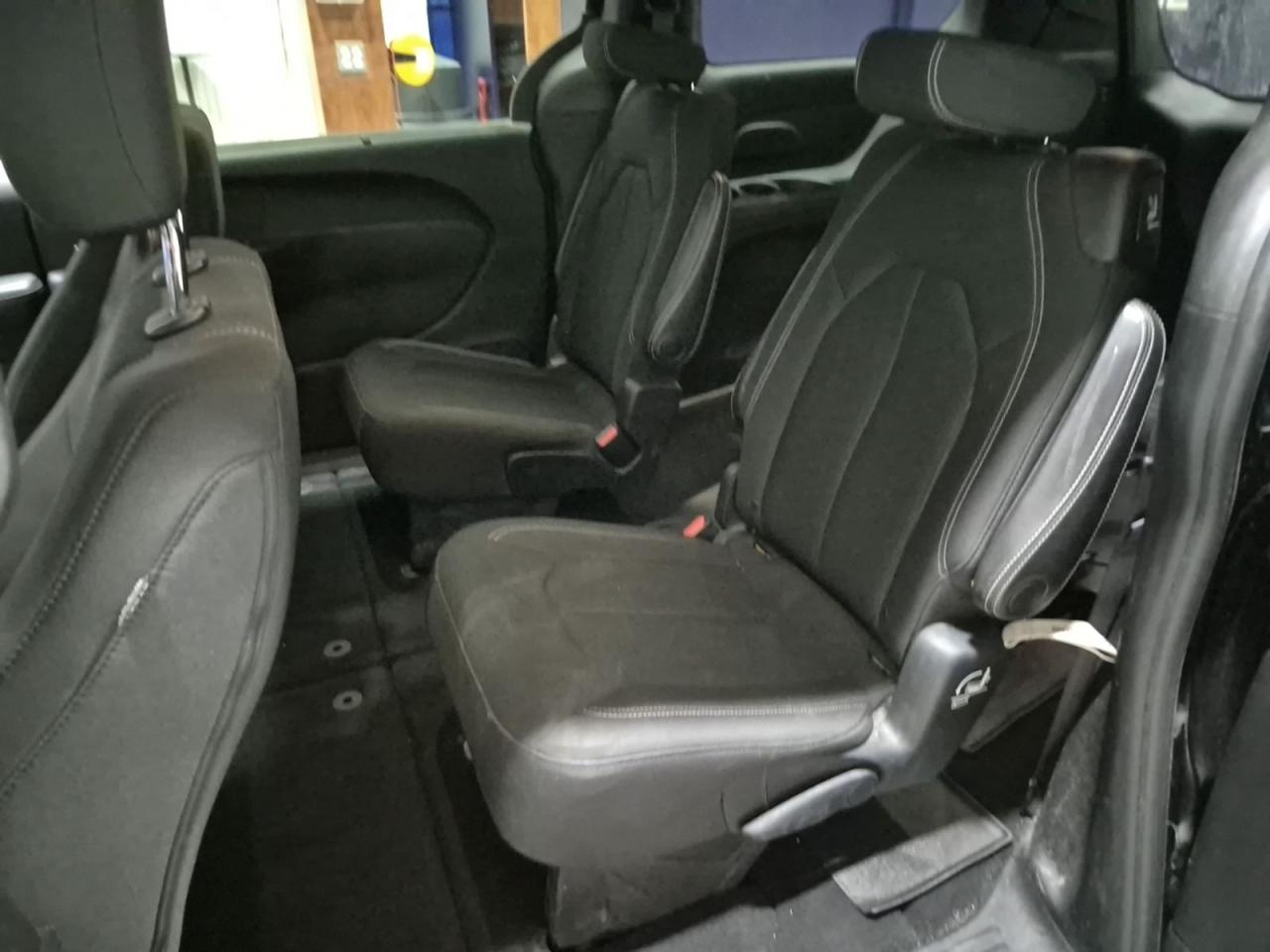 2018 Chrysler Pacifica Touring Plus - Photo #3