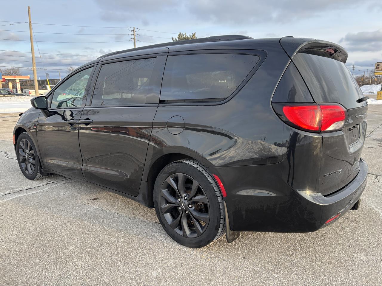 2018 Chrysler Pacifica Touring Plus - Photo #7