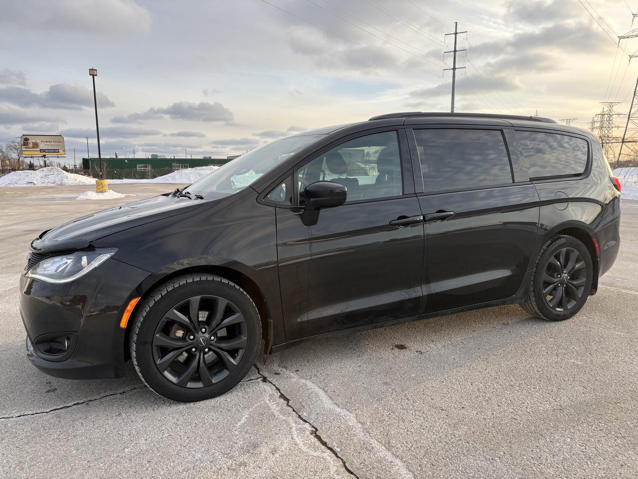 2018 Chrysler Pacifica Touring Plus - Photo #24