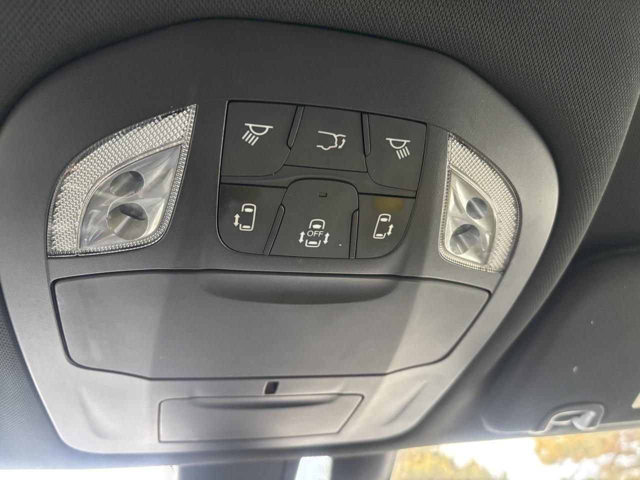 2018 Chrysler Pacifica Touring Plus - Photo #17