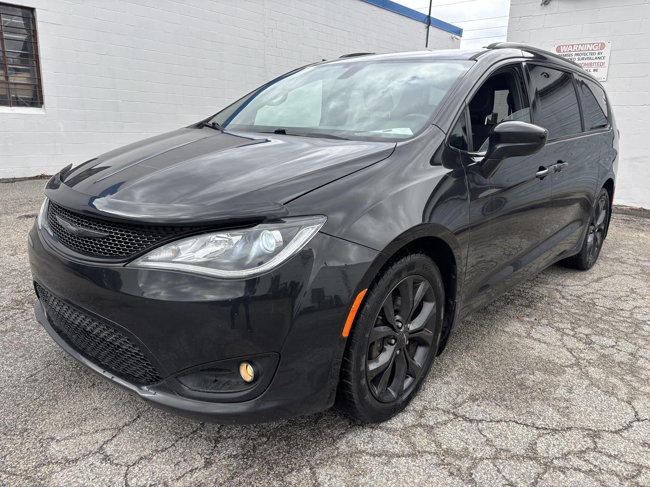 2018 Chrysler Pacifica Touring Plus Photo