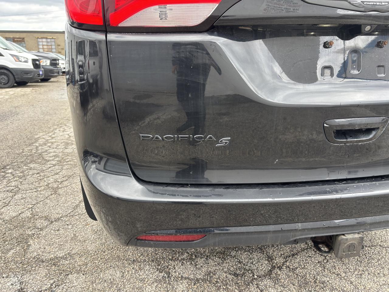 2018 Chrysler Pacifica Touring Plus Photo