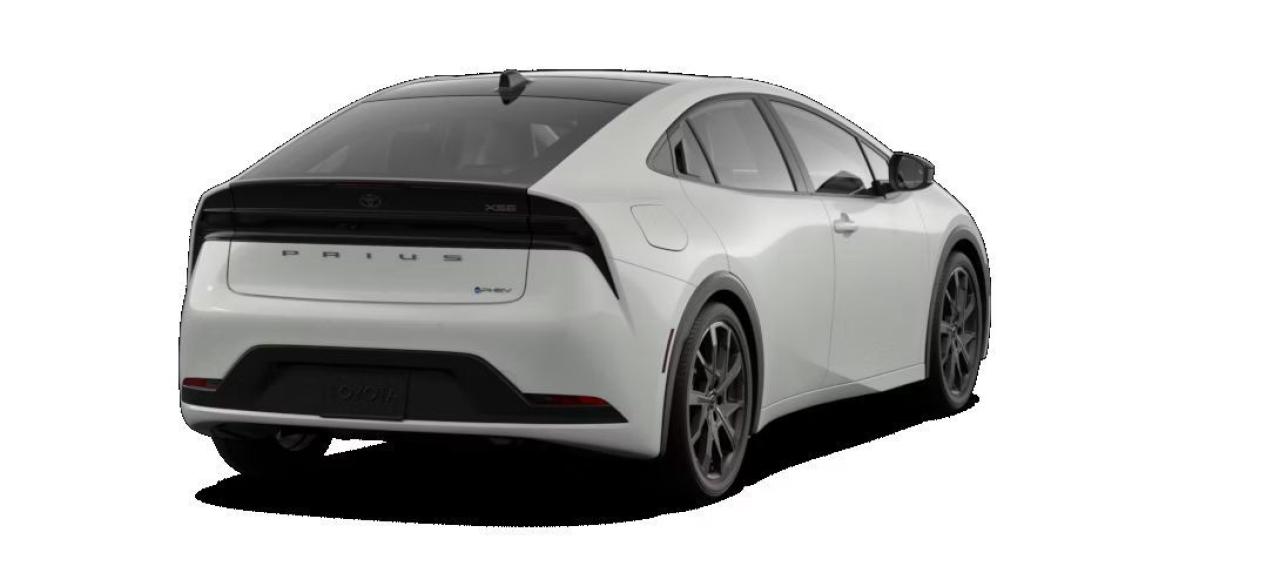 2026 Toyota Prius Plug-In Hybrid XSE Photo4