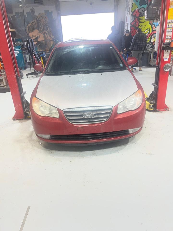 2010 Hyundai Elantra GL w/Sport Photo