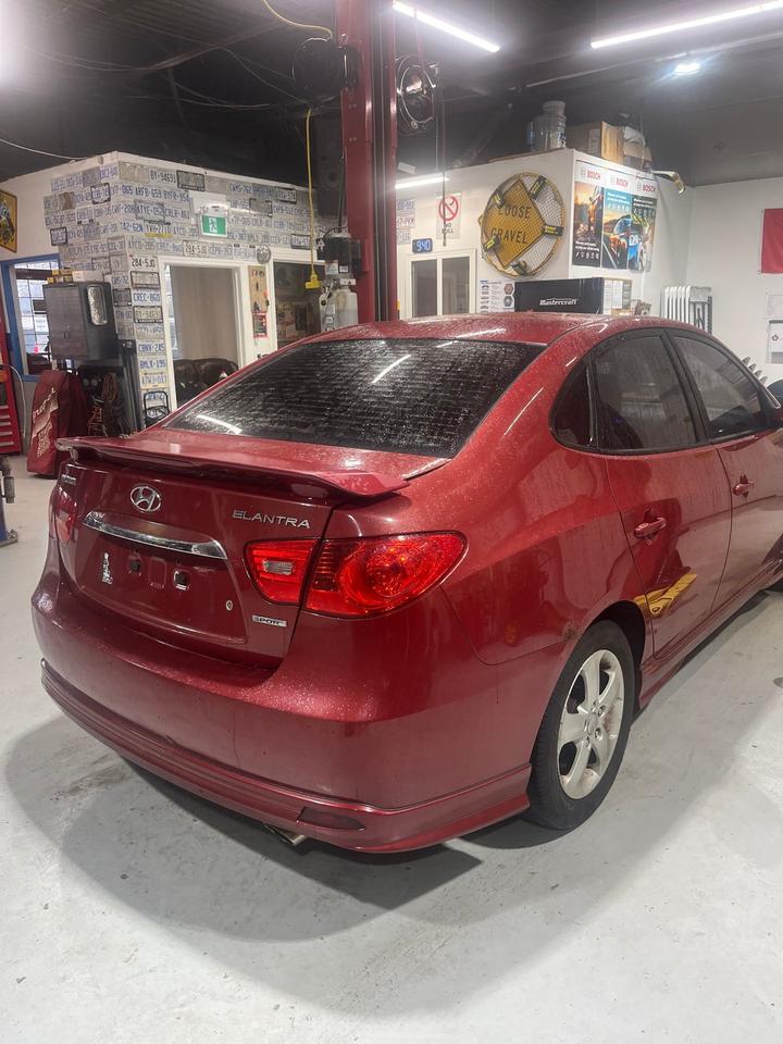2010 Hyundai Elantra GL w/Sport Photo