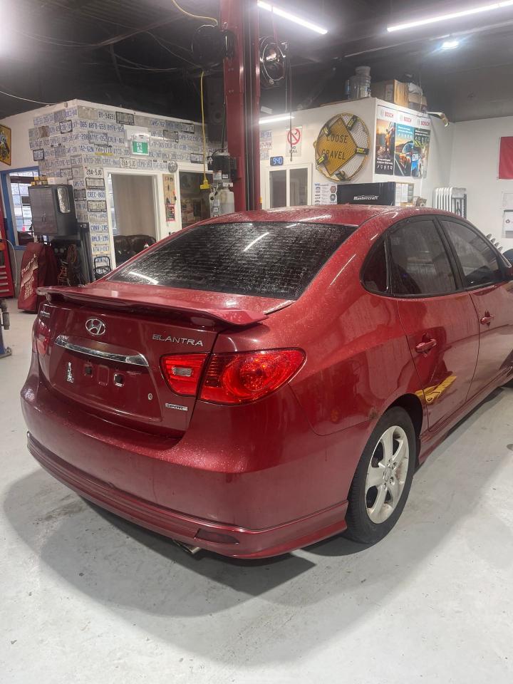 2010 Hyundai Elantra GL w/Sport Photo