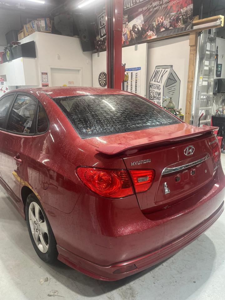 2010 Hyundai Elantra GL w/Sport Photo