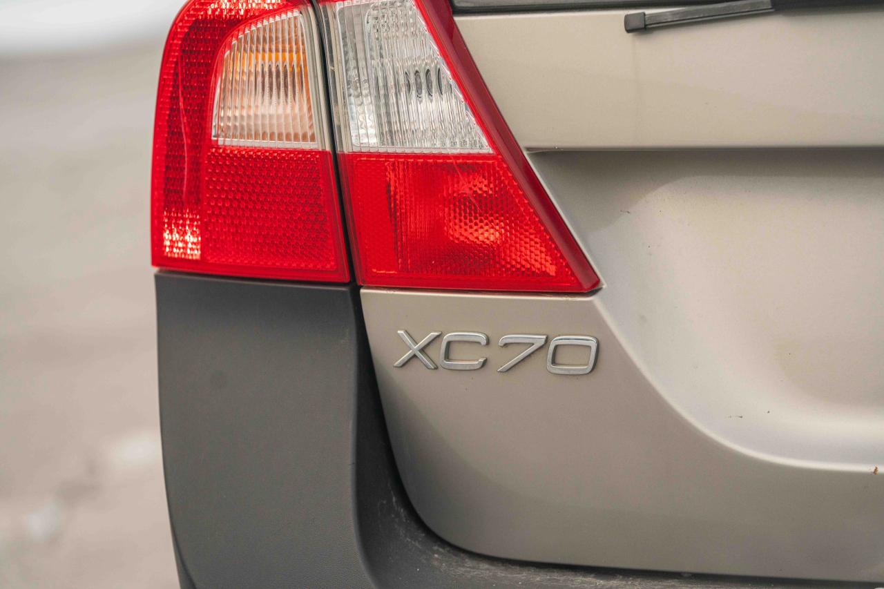 2009 Volvo XC70 T6 AWD WAGON Photo