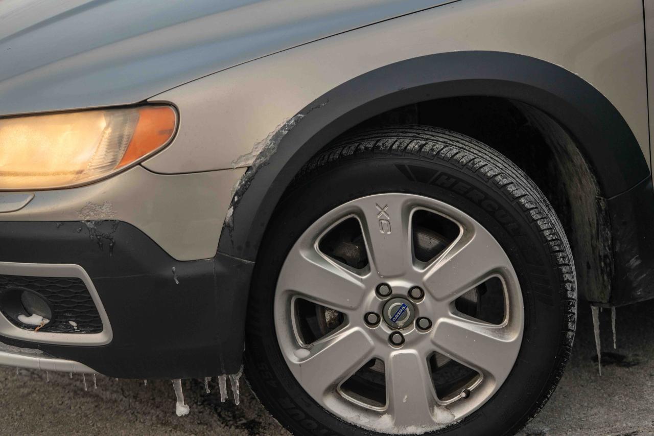 2009 Volvo XC70 T6 AWD WAGON Photo