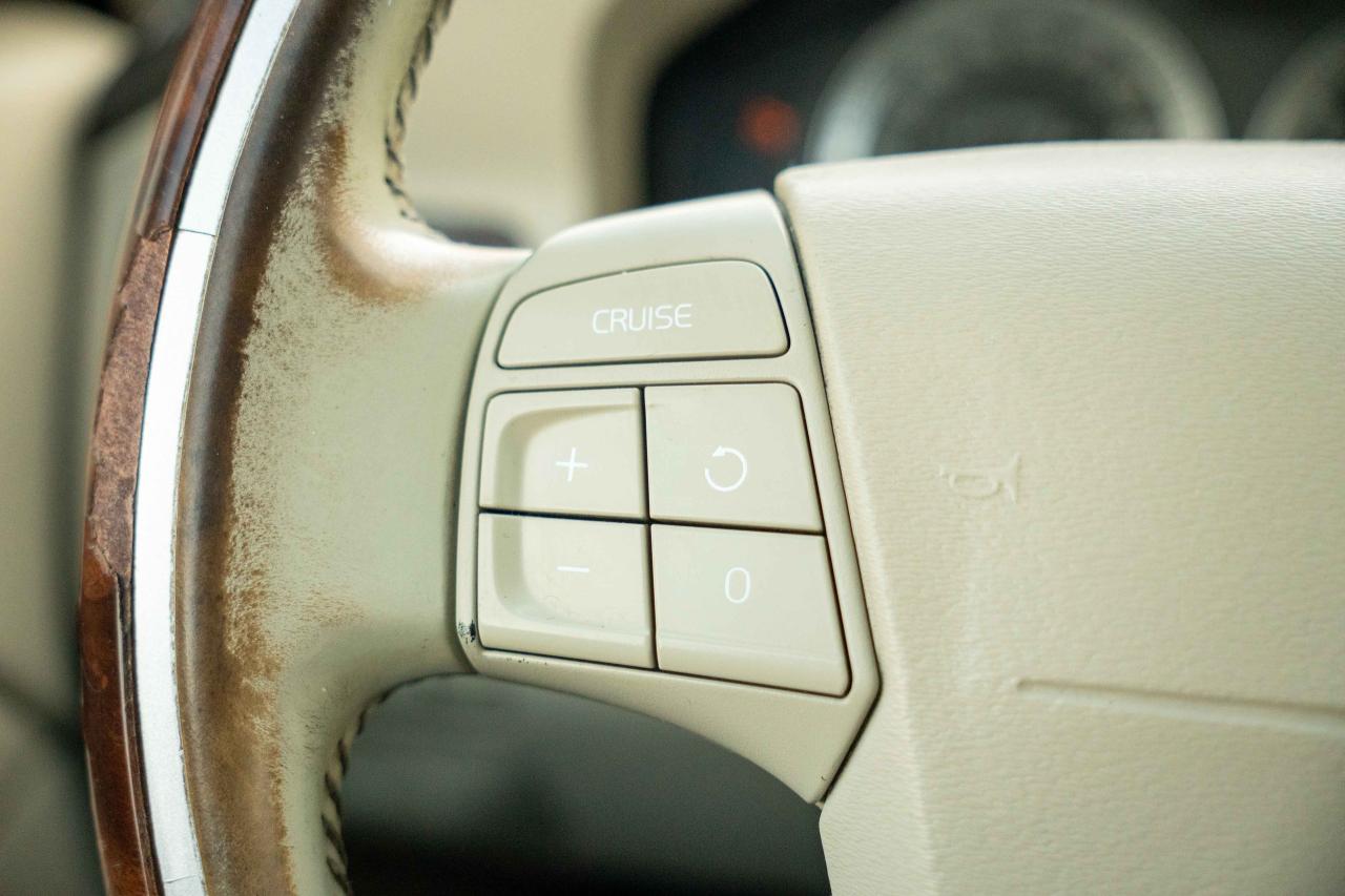 2009 Volvo XC70 T6 AWD WAGON Photo