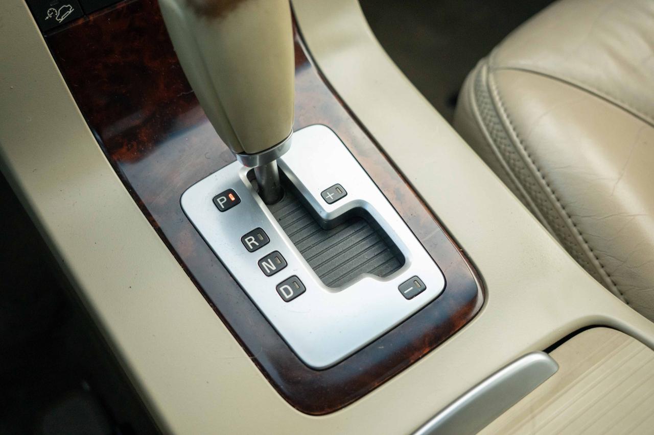 2009 Volvo XC70 T6 AWD WAGON Photo