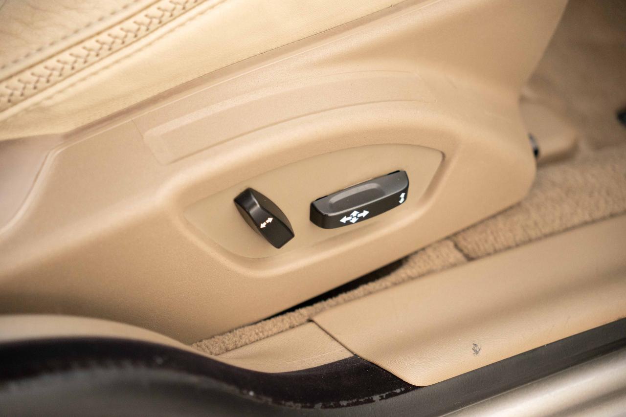 2009 Volvo XC70 T6 AWD WAGON Photo