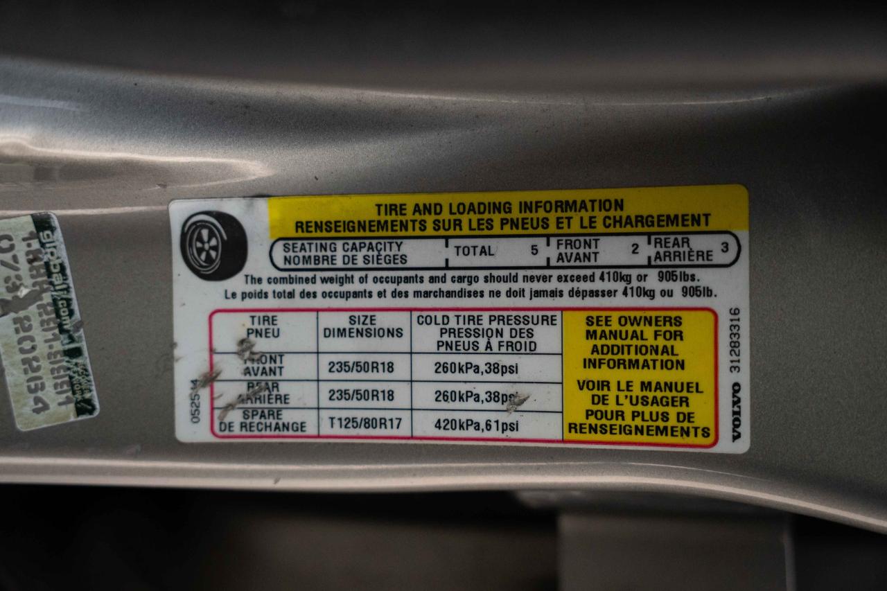 2009 Volvo XC70 T6 AWD WAGON Photo