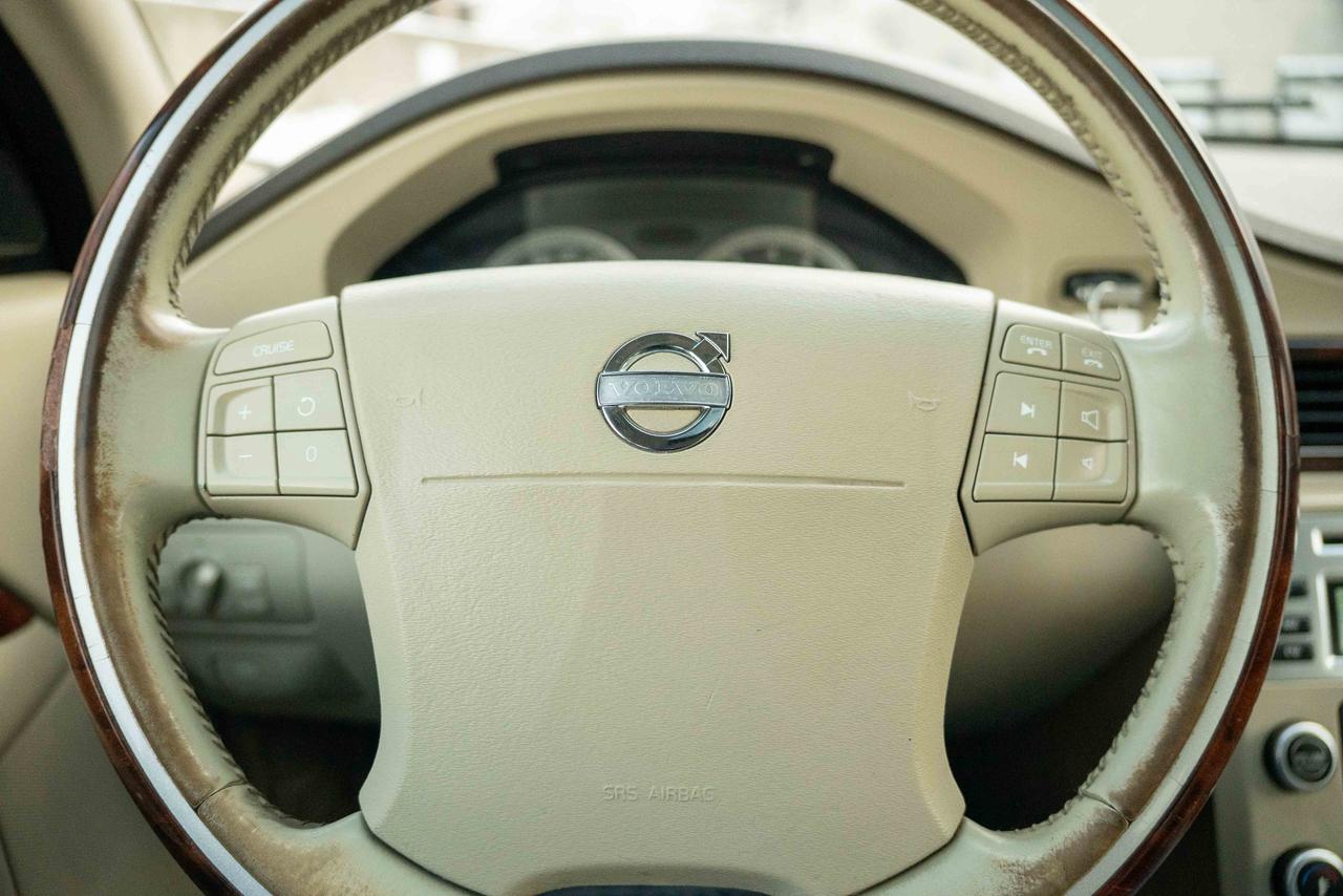 2009 Volvo XC70 T6 AWD WAGON Photo