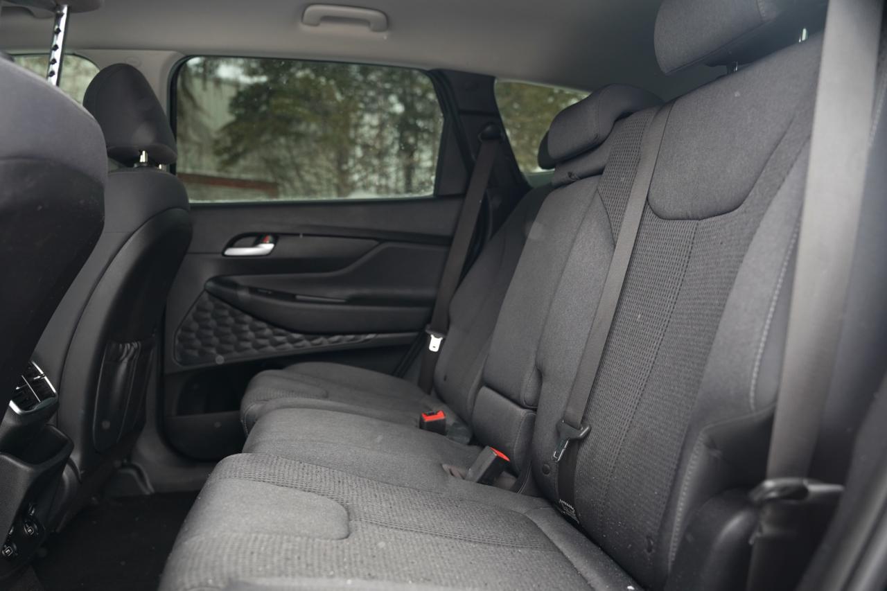 2019 Hyundai Santa Fe SE 2.4 AWD Photo