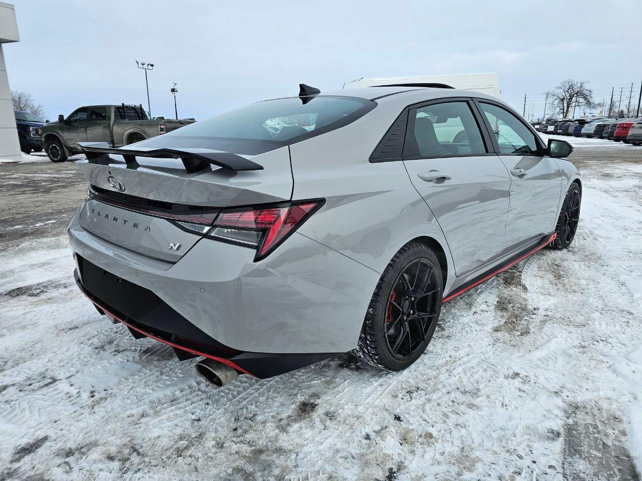 2023 Hyundai Elantra N Base 4dr Sedan Photo4