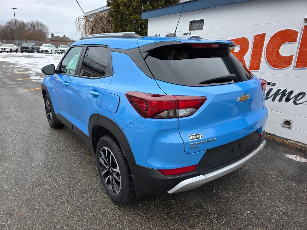 2024 Chevrolet TrailBlazer LT 4dr All-Wheel Drive Photo