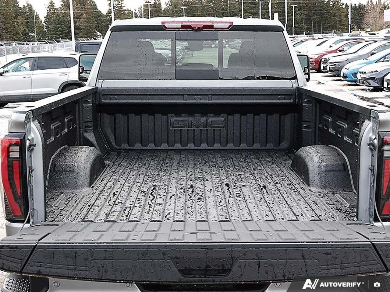 2026 GMC SIERRA 2500HD Crew Cab Standard Box 4-Wheel Drive AT4 Photo