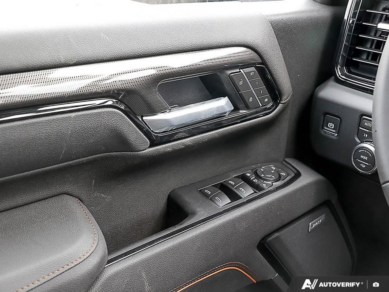 2026 GMC SIERRA 2500HD Crew Cab Standard Box 4-Wheel Drive AT4 Photo