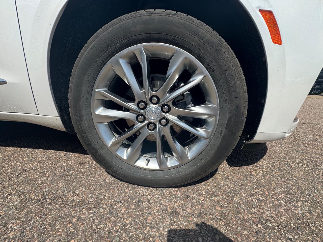 2022 Buick Enclave Avenir All-Wheel Drive Photo