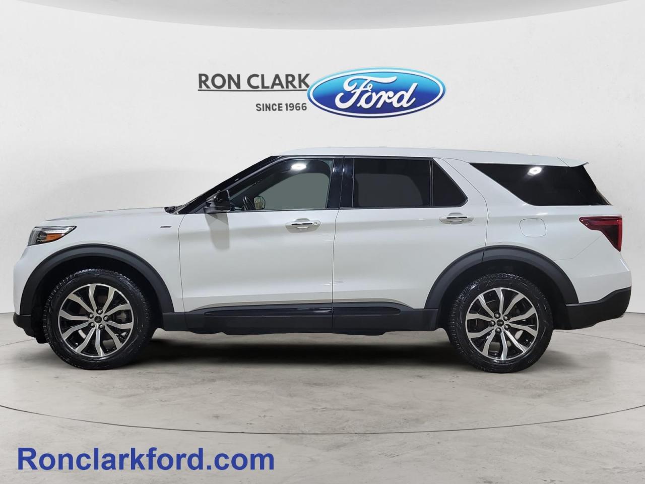 2022 Ford Explorer ST-Line 4dr 4x4 Photo