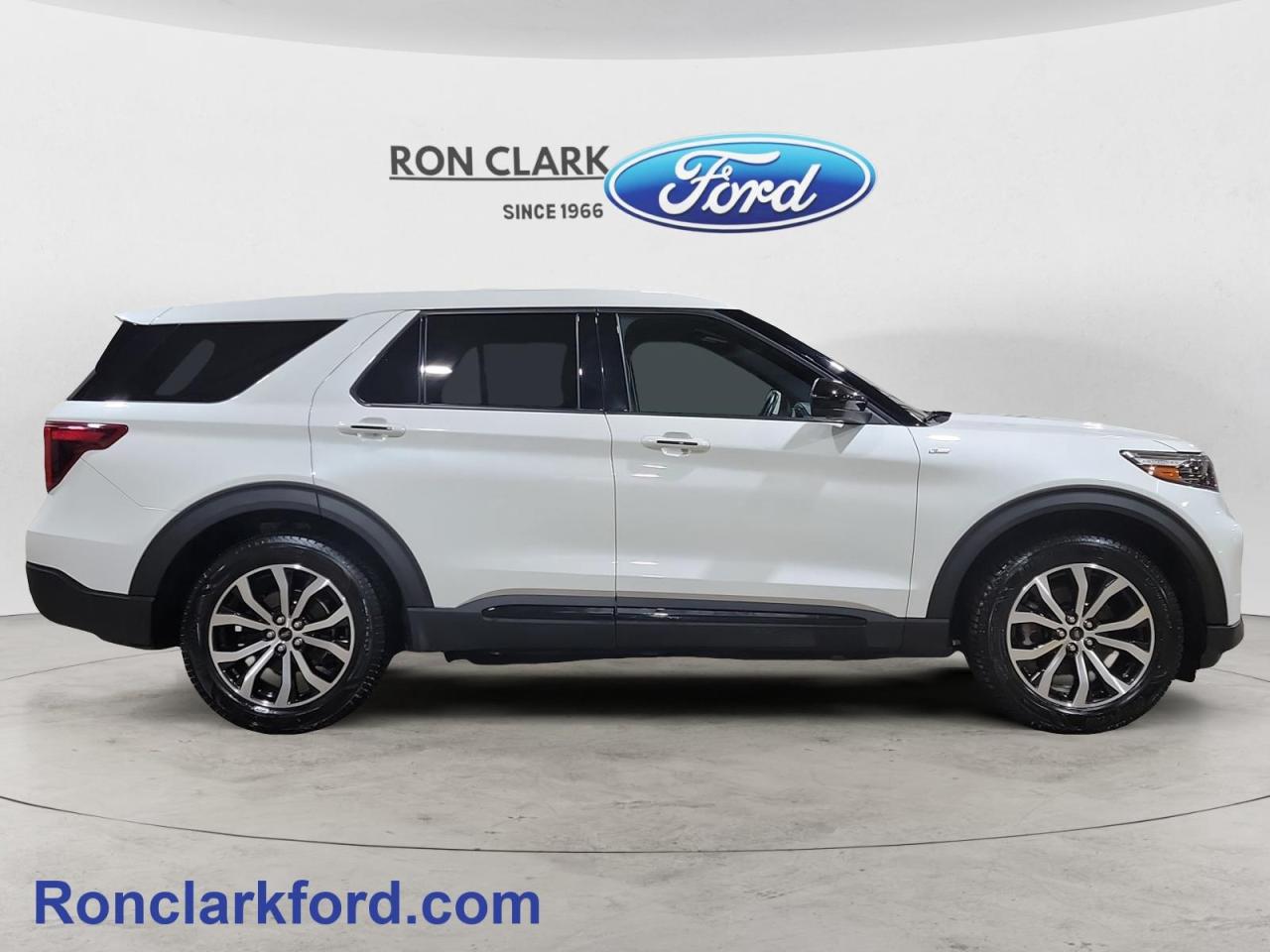 2022 Ford Explorer ST-Line 4dr 4x4 Photo