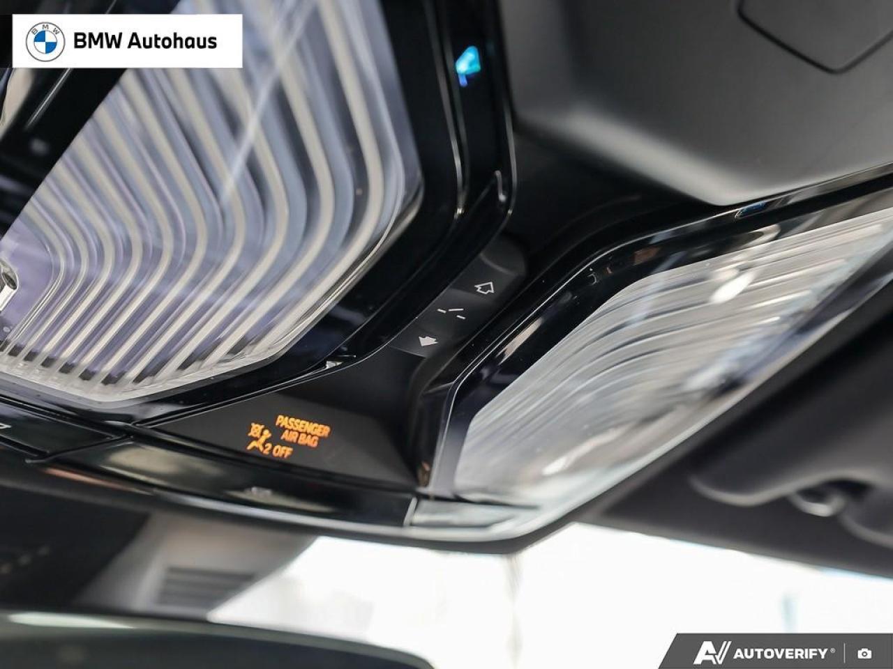 2023 BMW 3 Series 330i xDrive Sedan Photo