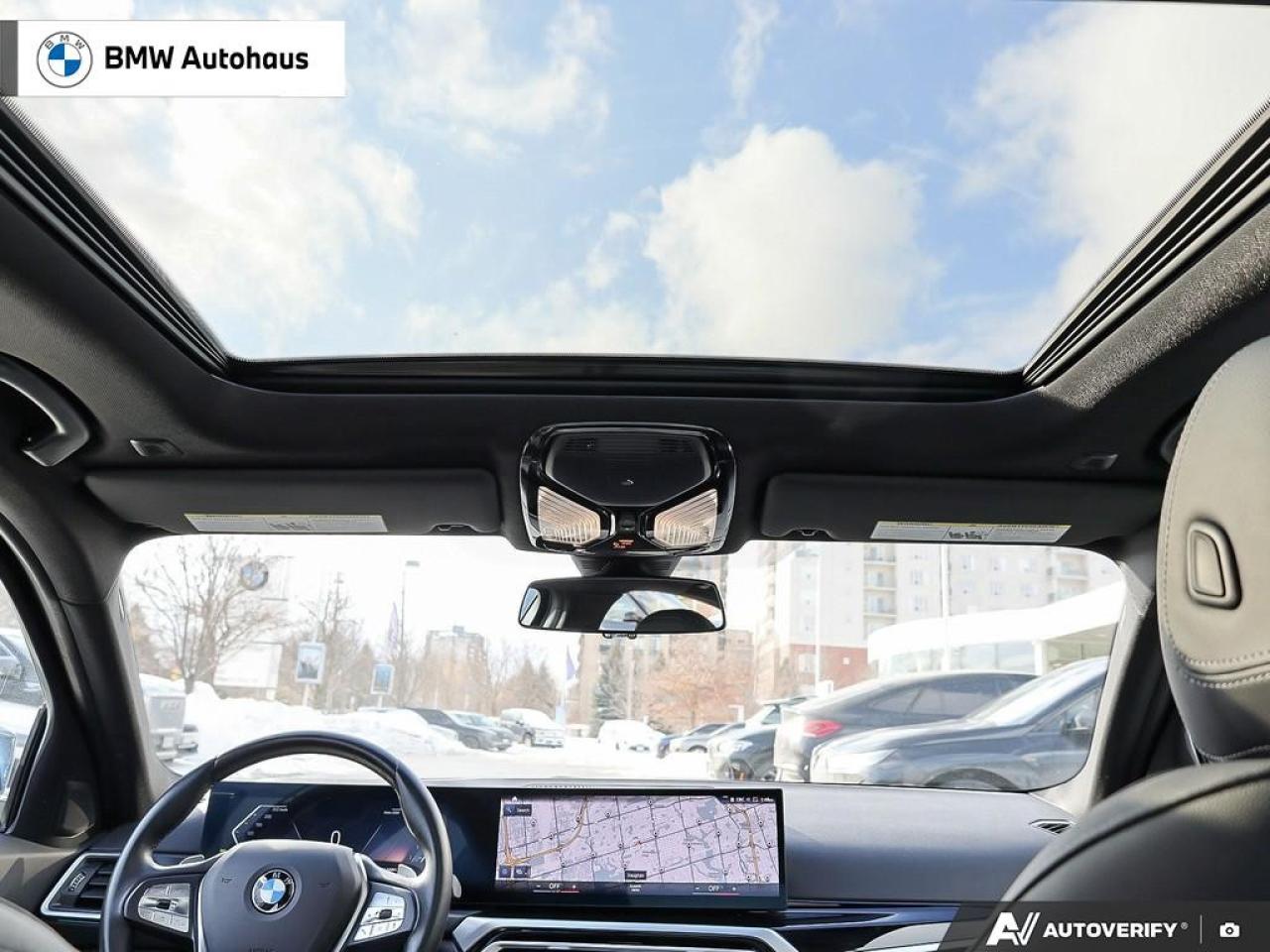 2023 BMW 3 Series 330i xDrive Sedan Photo