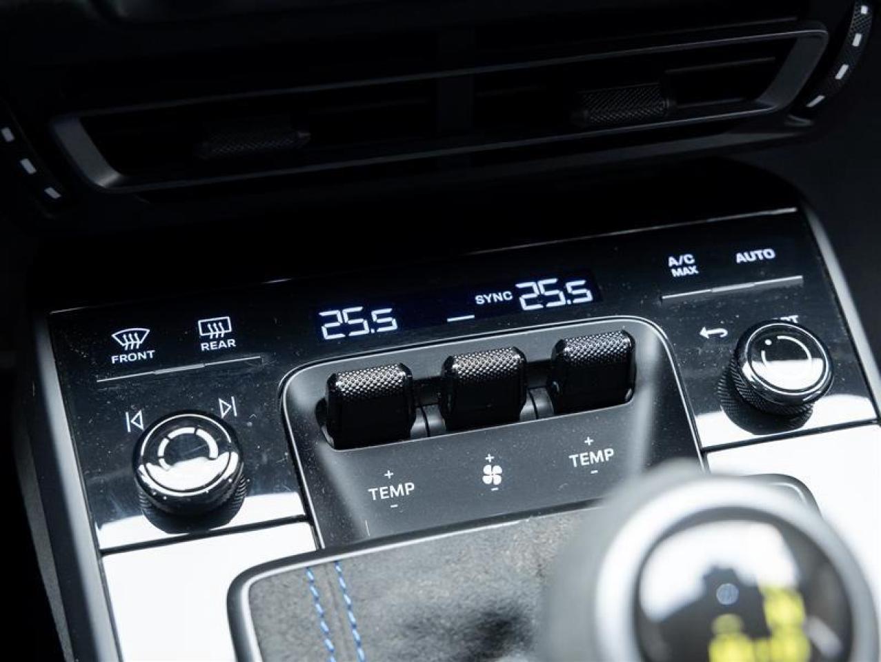 2022 Porsche 911  Photo