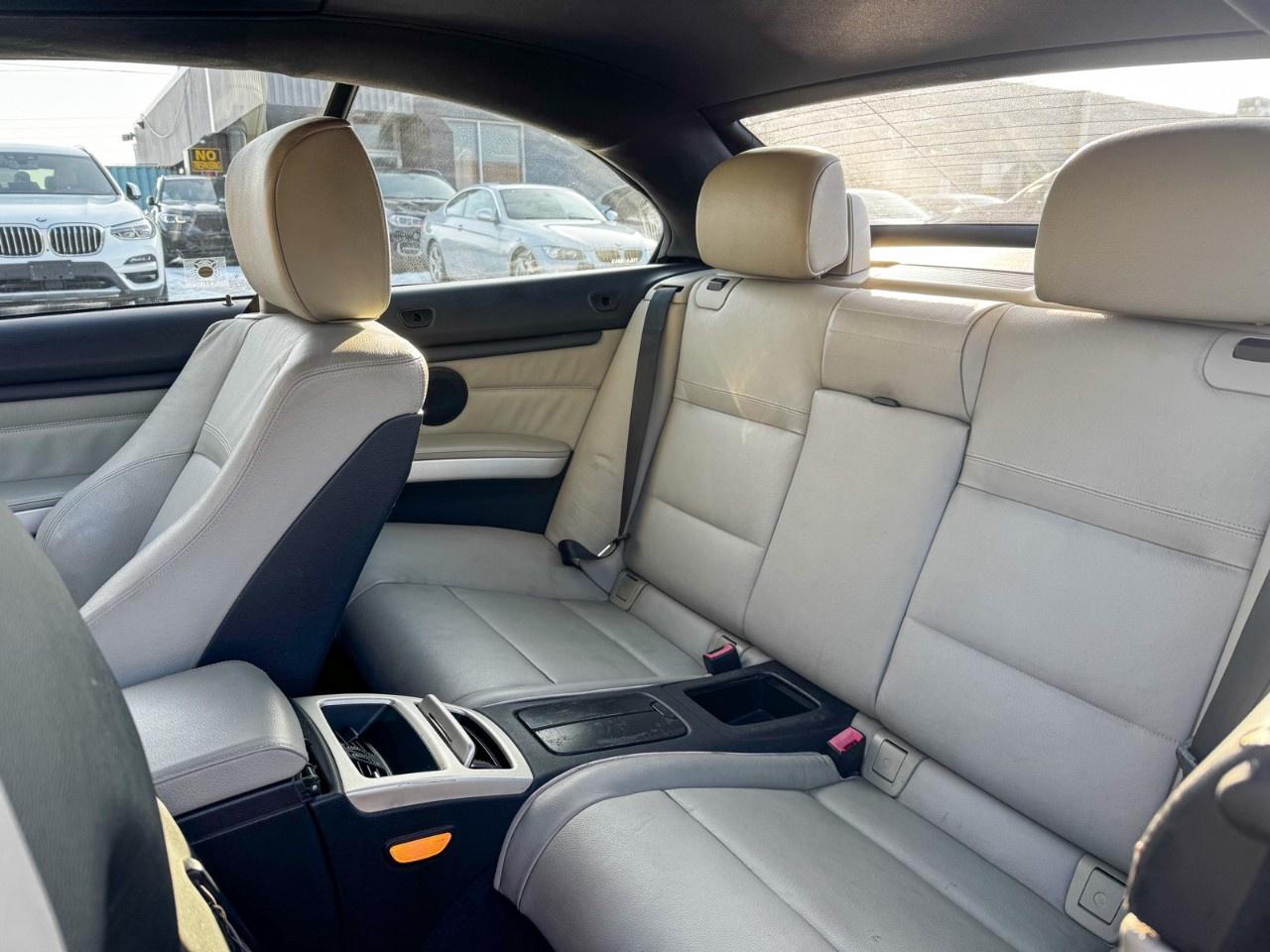 2007 BMW 3 Series Convertible / low kilometer / 6 speed / White interior Photo