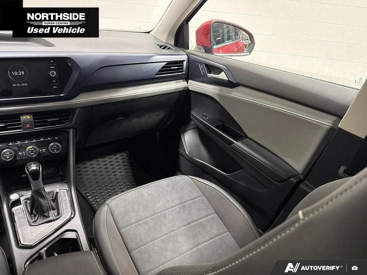 2024 Volkswagen Taos Comfortline 4dr Front-Wheel Drive Photo