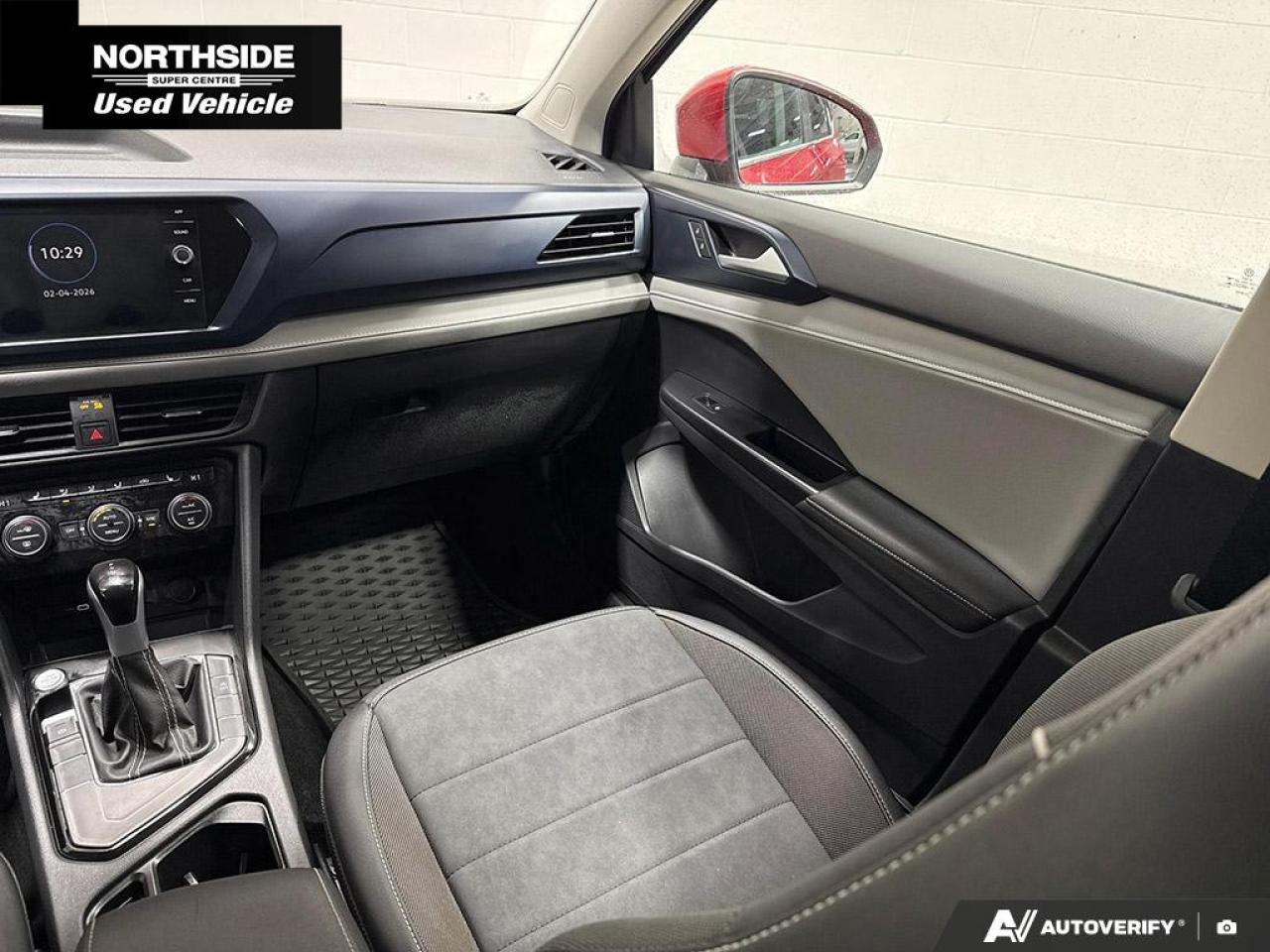 2024 Volkswagen Taos Comfortline 4dr Front-Wheel Drive Photo