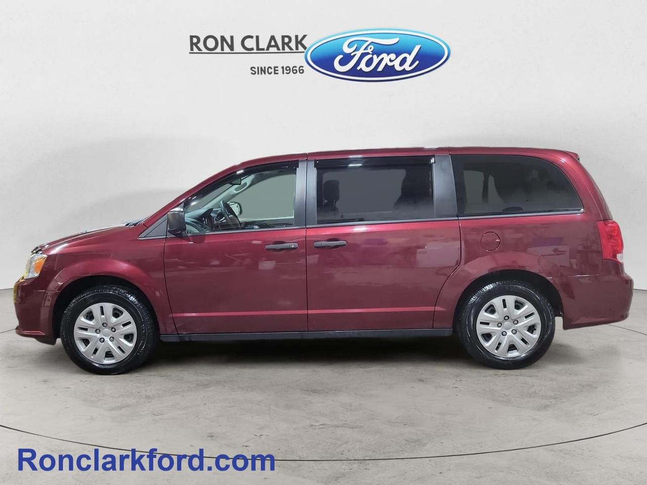 2019 Dodge Grand Caravan CVP/SXT Passenger Van Photo3