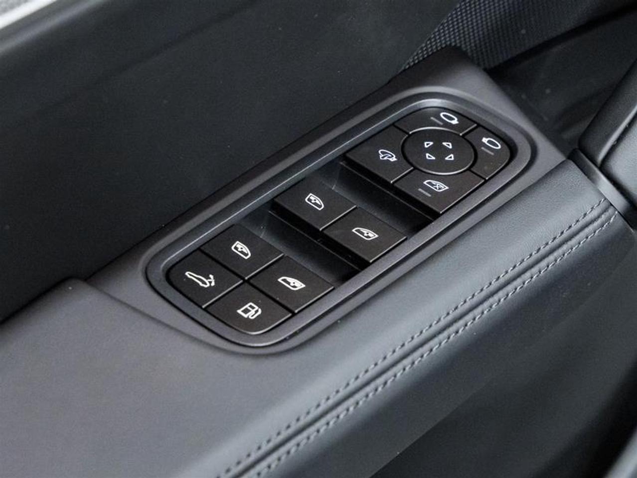 2026 Porsche Cayenne  Photo