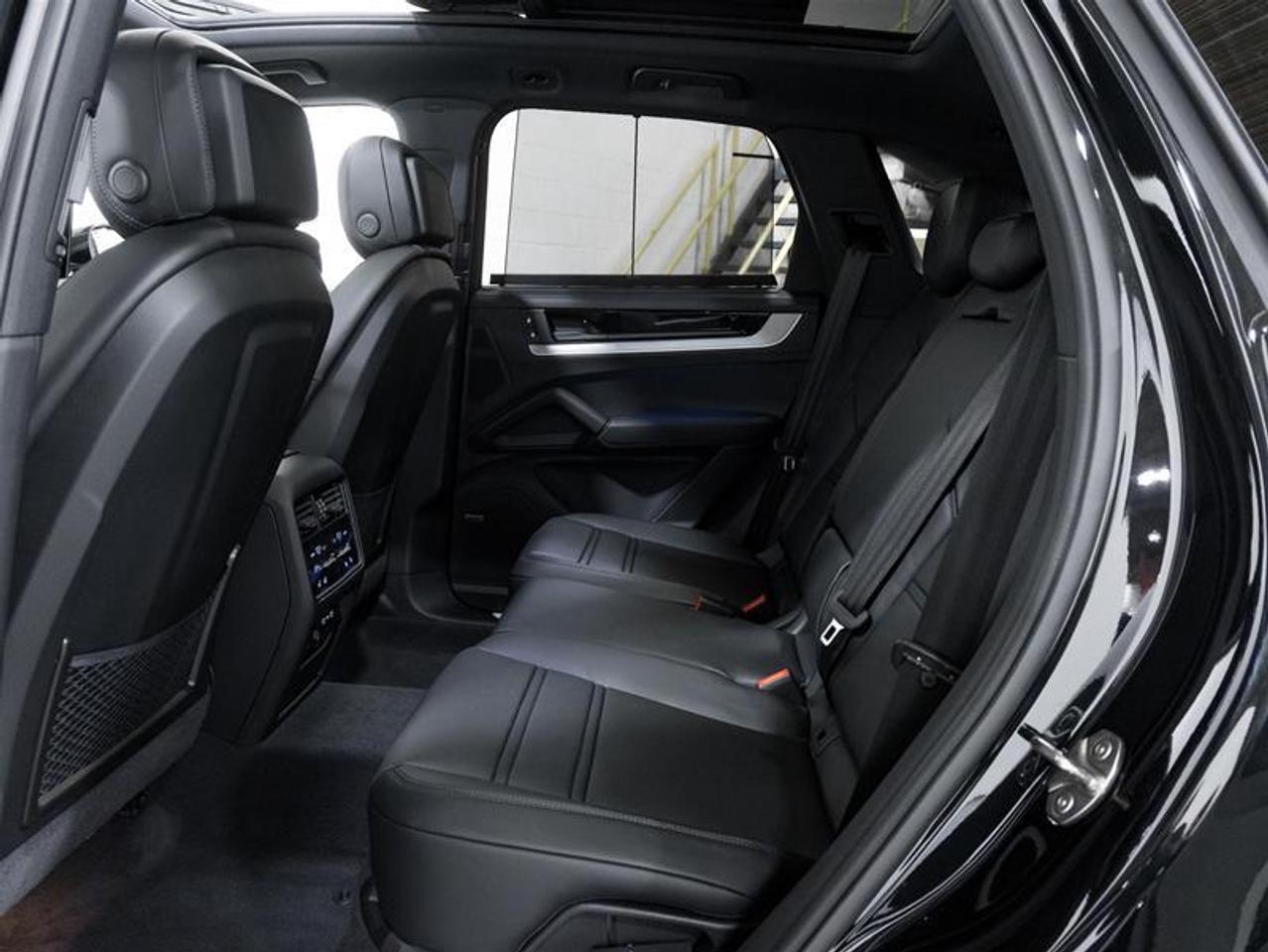 2026 Porsche Cayenne  Photo