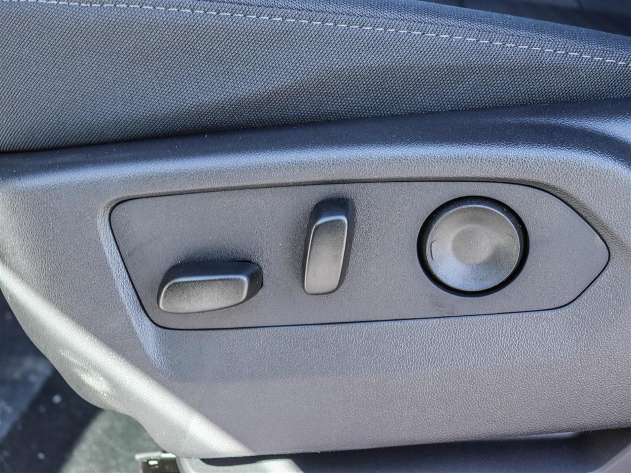 2026 GMC Sierra 1500 Crew Cab Standard Box 4-Wheel Drive SLE Photo