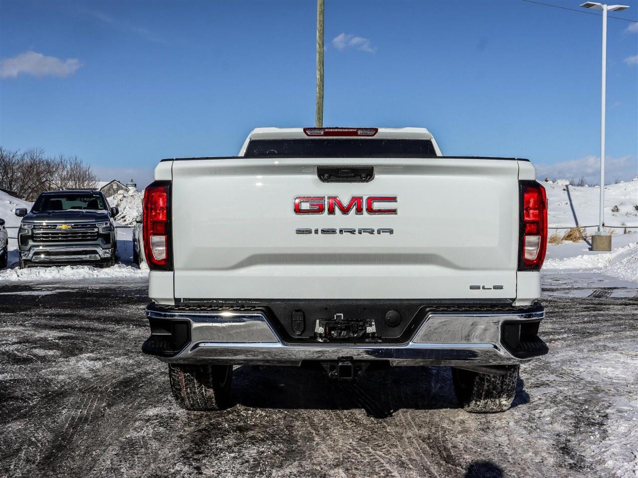 2026 GMC Sierra 1500 Crew Cab Standard Box 4-Wheel Drive SLE Photo