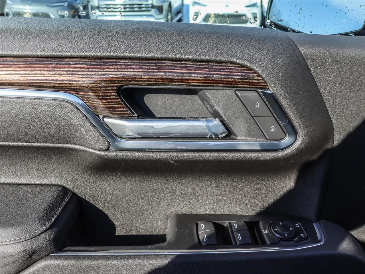 2026 GMC Sierra 1500 Crew Cab Standard Box 4-Wheel Drive SLE Photo