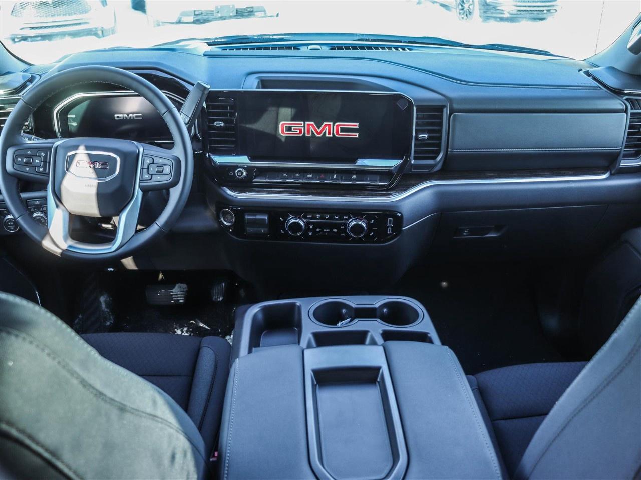 2026 GMC Sierra 1500 Crew Cab Standard Box 4-Wheel Drive SLE Photo