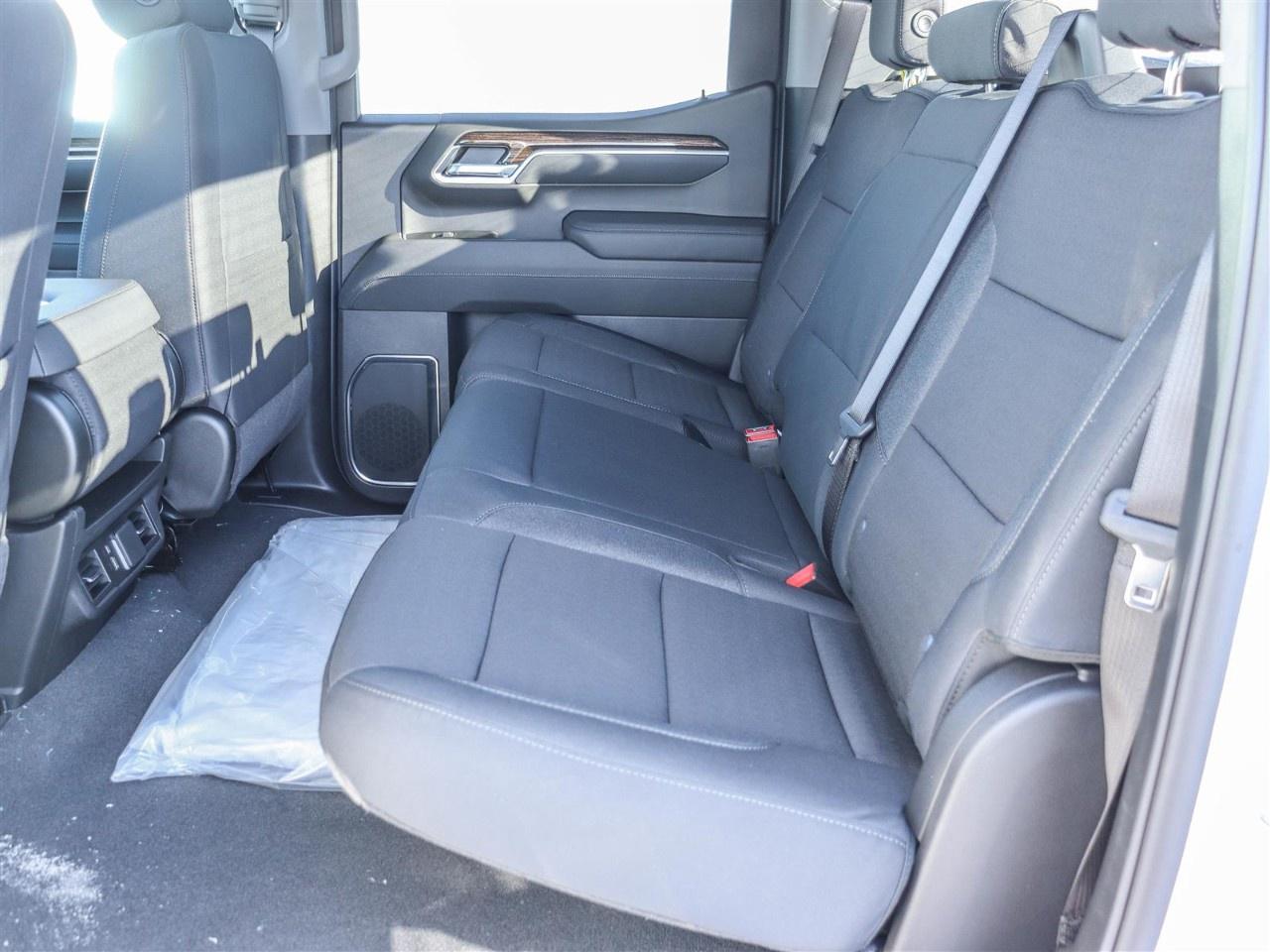 2026 GMC Sierra 1500 Crew Cab Standard Box 4-Wheel Drive SLE Photo