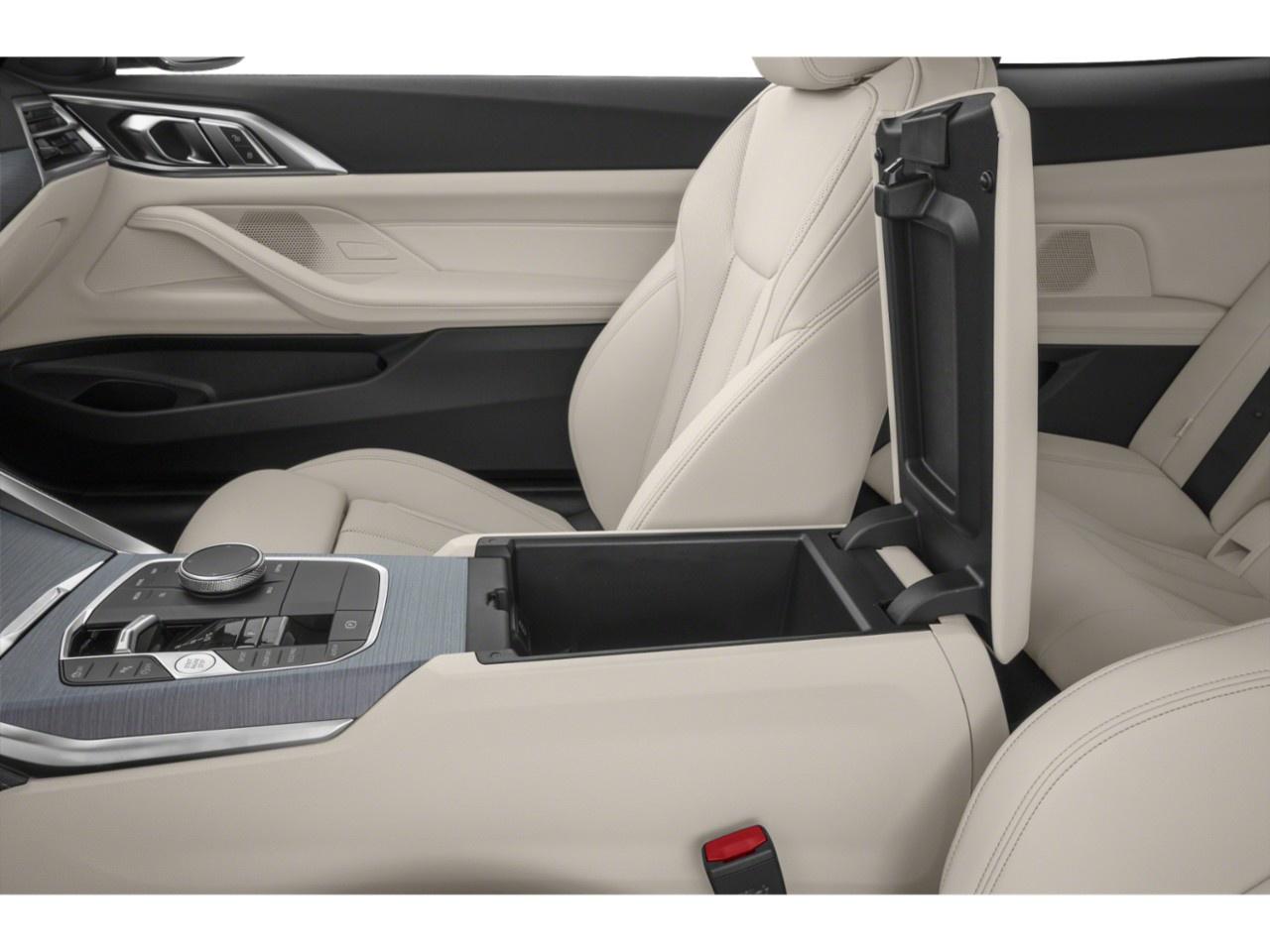 2026 BMW 4 Series M440i xDrive Coupe Photo