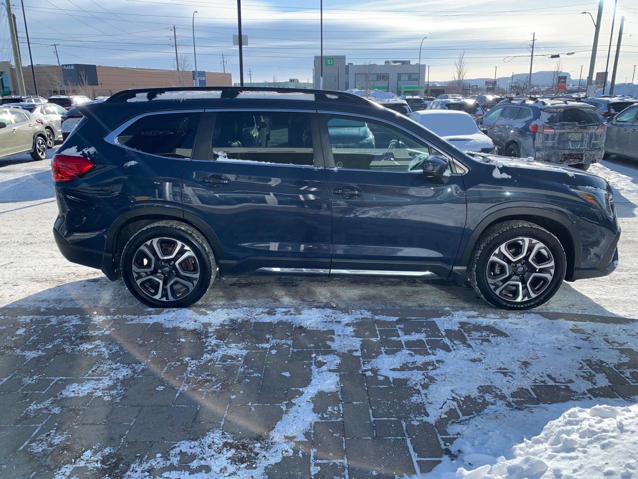 2024 Subaru ASCENT Limited 8-Passenger (CVT) 4dr All-Wheel Drive Photo3