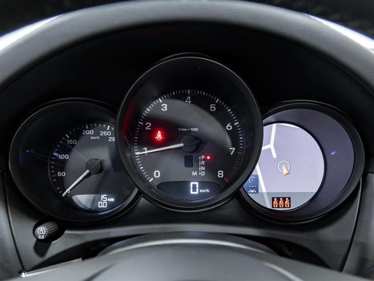 2026 Porsche Macan  Photo